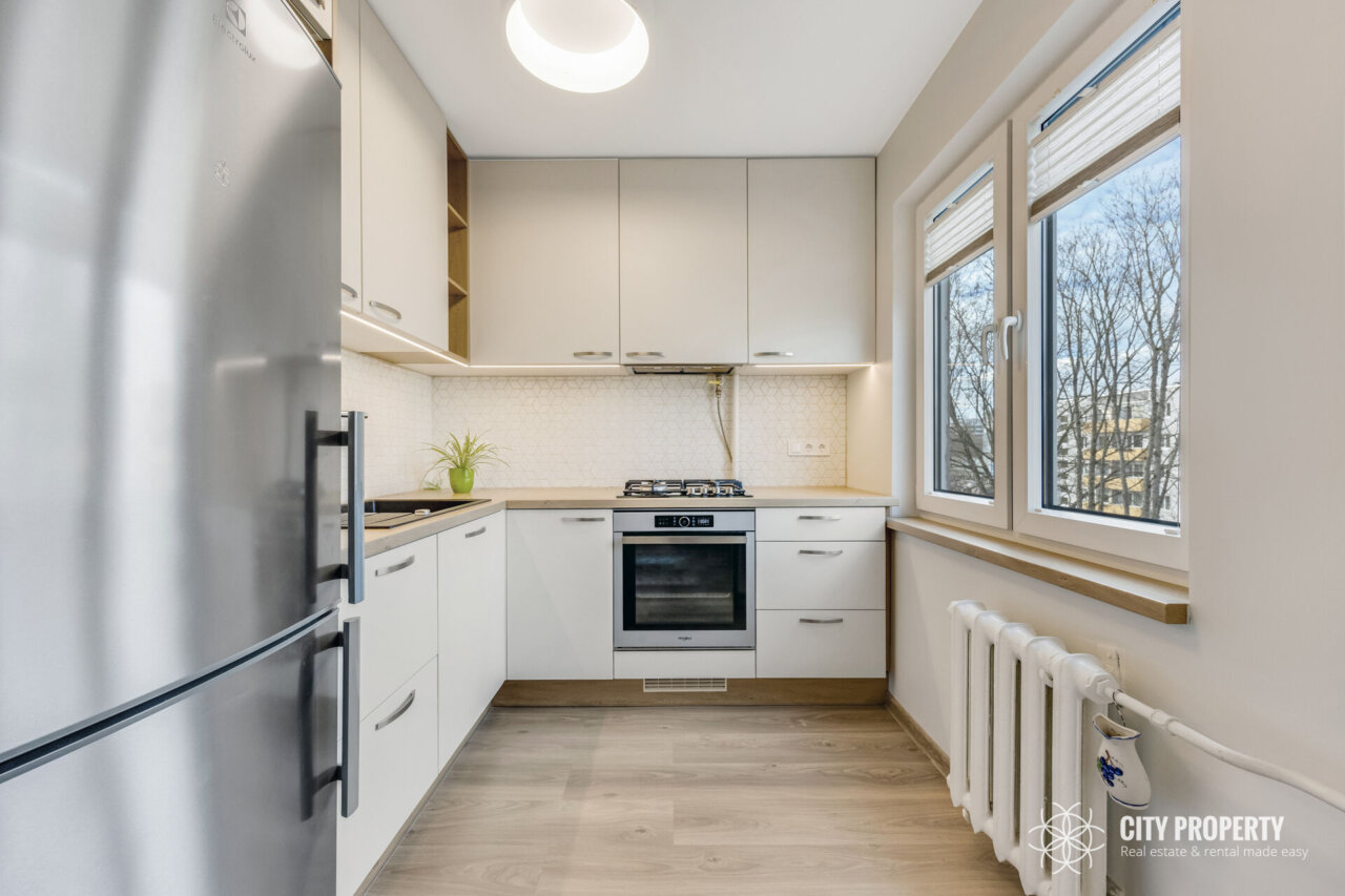 KVALITEETSELT RENOVEERITUD VALGUSKÜLLANE KORTER